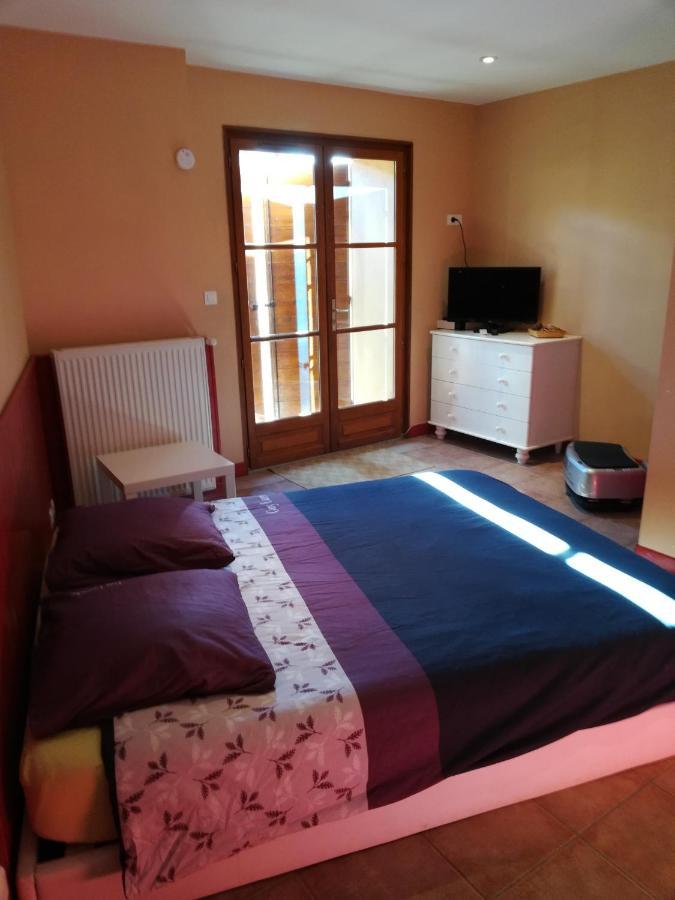 Chambres D'Hotes Le Clos Saint-Pierre-la-Palud Exteriér fotografie